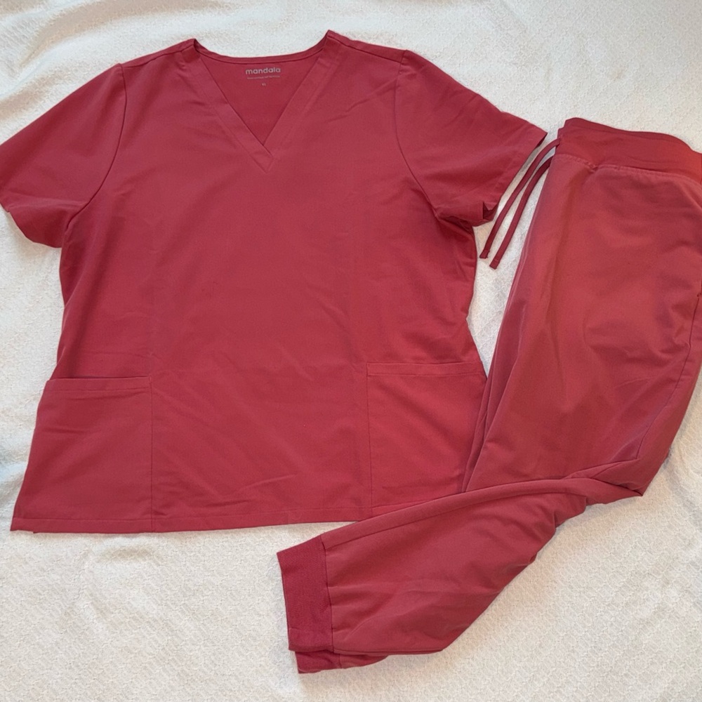 Mandala Pink Scrub Set XL